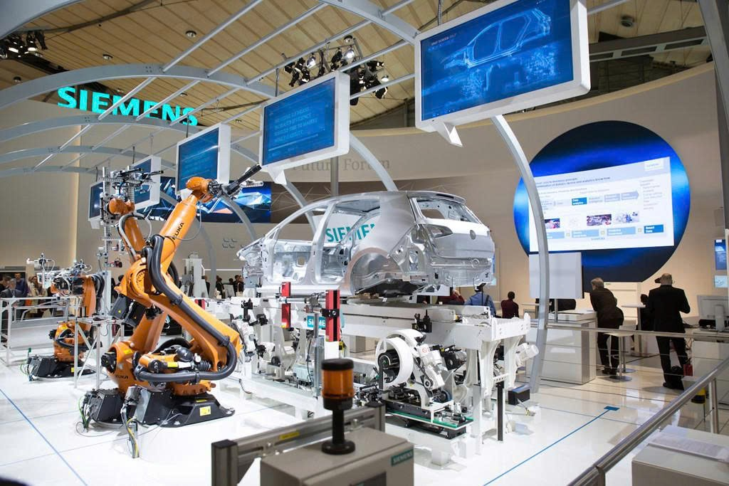 Chuyển đổi số trong nhà máy công nghiệp và ứng dụng AI tại Industrial Expo2025